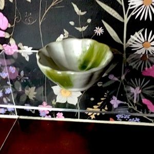 Green ceramic tea jewelry dish nwot